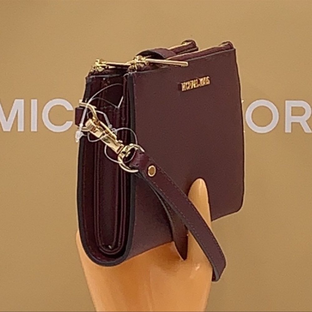 MICHAEL KORS LG DOUBLE ZIP WRISTLET DARK CHERRY MERLOT MULBERRY PHONE HOLDER NWT - Picture 6 of 16